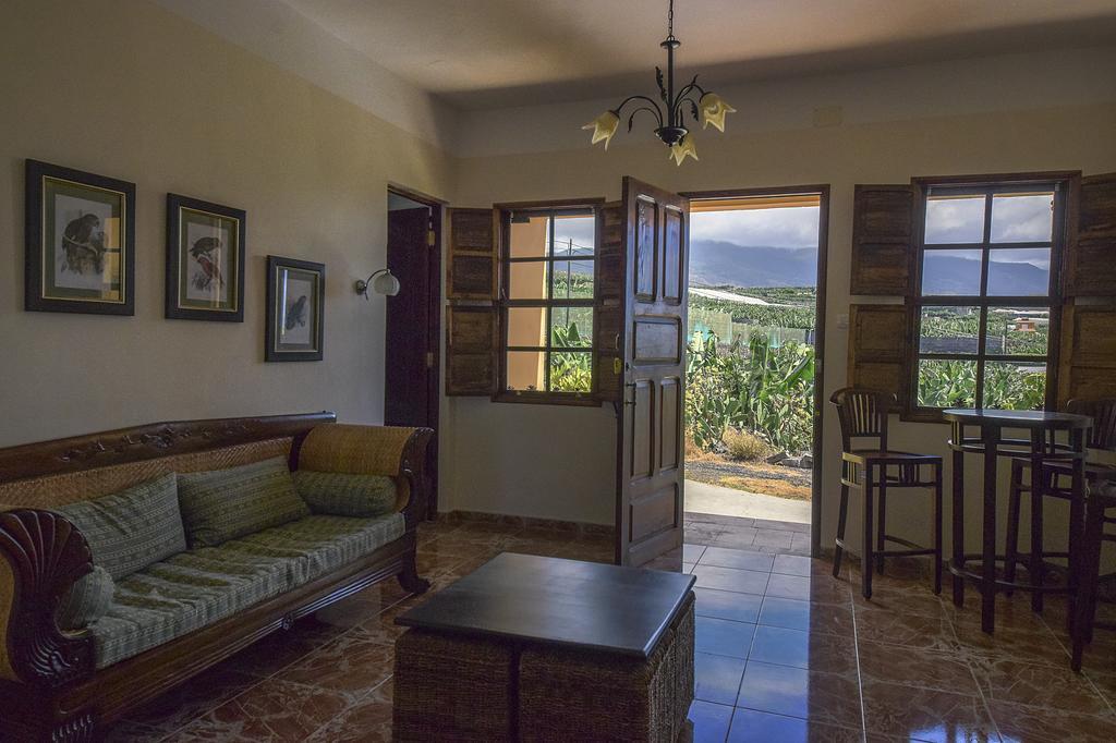 Apartamentos Finca La Cruz Tazacorte Rum bild