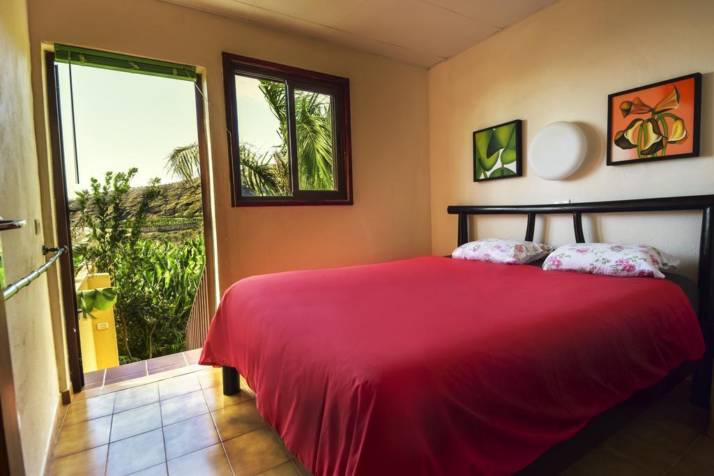 Apartamentos Finca La Cruz Tazacorte Rum bild