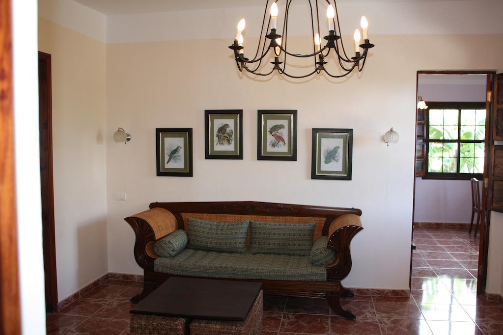 Apartamentos Finca La Cruz Tazacorte Rum bild